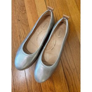 Brioso Emmaline Silver Metallic Leather Ballet Flats Shoes Womens 9.5 M 2024117T